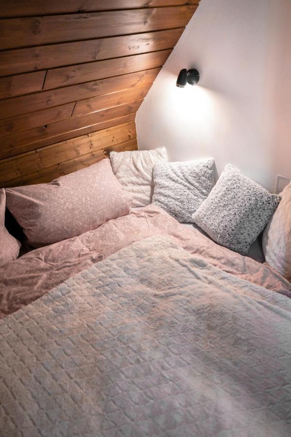 Negy Evszak Vendeghaz Appartement Noszvaj Buitenkant foto